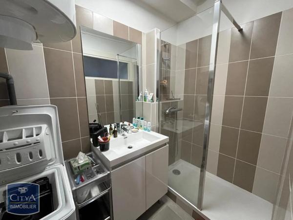 Appartement à louer 2 pièces 54.14m²