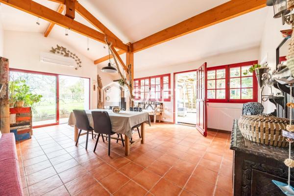 Maison esprit vacances + revenus locatifs 2 400€/mois