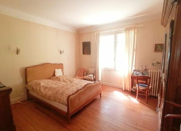 Maison à vendre    5 pièces • 150 m2 Saint-Georges-de-Didonne