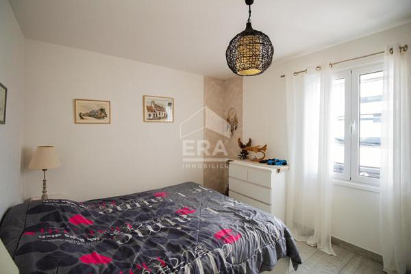 Belle maison de plain pied , 5 chambres, jardin , piscine