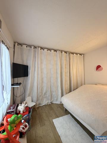 Maison
                                                                                                                                                                                                                                                                                                                        5 pièce(s)                                                                                                                                                                                                          4 chambre(s)                                                                                                                                                                                                          105  m²