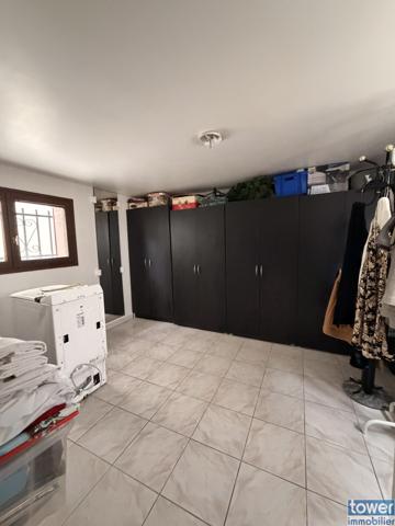 Maison
                                                                                                                                                                                                                                                                                                                        5 pièce(s)                                                                                                                                                                                                          4 chambre(s)                                                                                                                                                                                                          105  m²