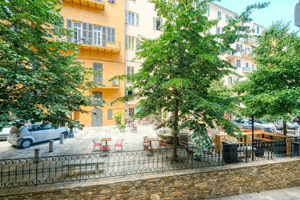 Bastia Centre - Bien de caractère 116m² - Fort potentiel