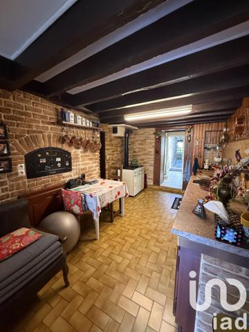 Maison à vendre 7 pièces 228 m² Dommartin-le-Franc