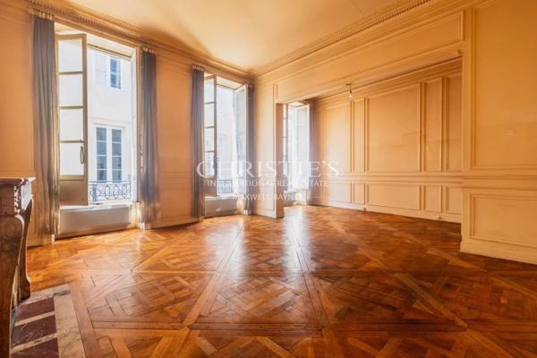 Jardin Public – Appartement de 95m² – superbes prestations anciennes