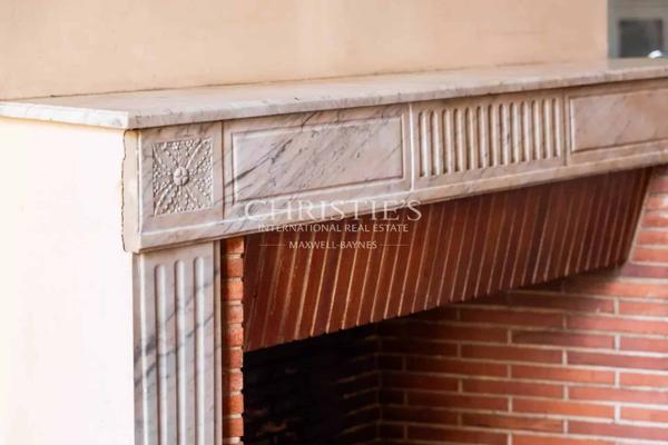 Jardin Public – Appartement de 95m² – superbes prestations anciennes