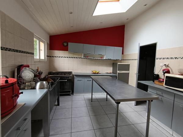 Maison à vendre    6 pièces •  Ambarès-et-Lagrave