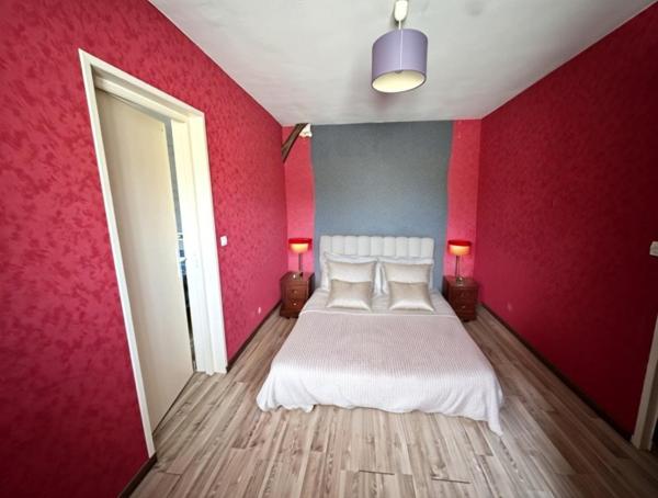 Maison plain pied de 103 m2 environ avec garage et jardin clos