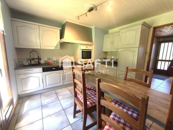 Maison de plein pied avec vue sur la foret
