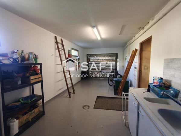 Maison de plein pied avec vue sur la foret