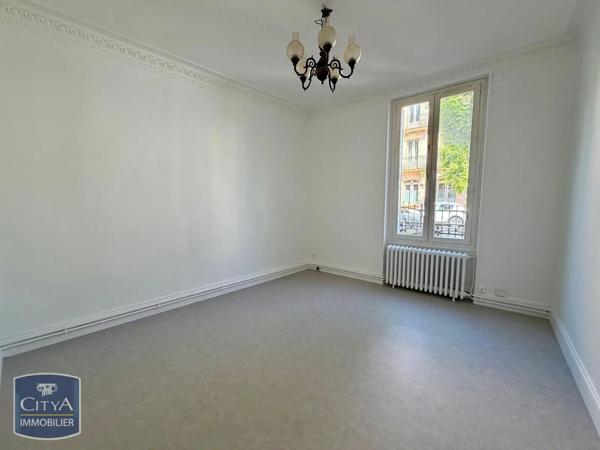 Appartement à louer 4 pièces 72.56m² Châtel-Guyon (63140)