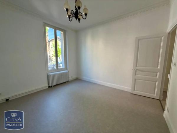 Appartement à louer 4 pièces 72.56m² Châtel-Guyon (63140)