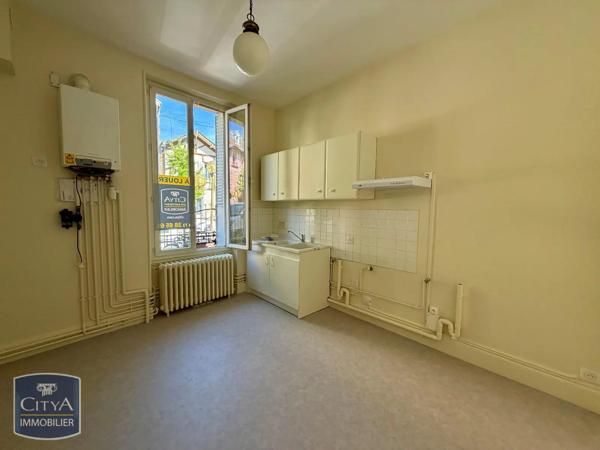 Appartement à louer 4 pièces 72.56m² Châtel-Guyon (63140)