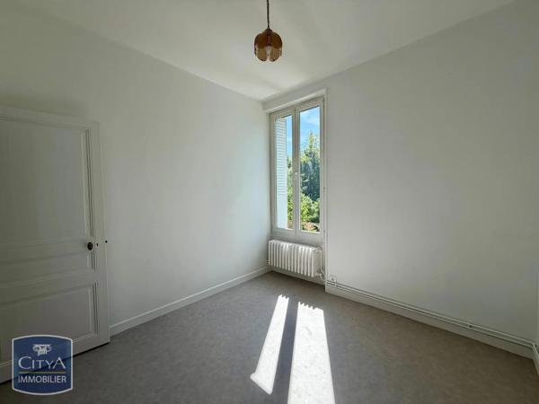 Appartement à louer 4 pièces 72.56m² Châtel-Guyon (63140)