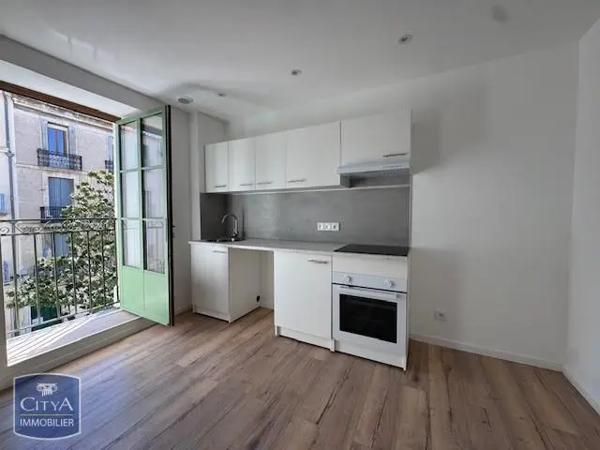 Appartement à louer 3 pièces 47.15m² Béziers (34500)