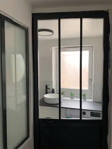 Coup de cœur en plein centre de Nogent-sur-Marne ! Duplex entièrement rénové, meublé et équipé, vendu clé en main avec deux caves. Idéal premier achat ou investissement locatif à forte attractivité