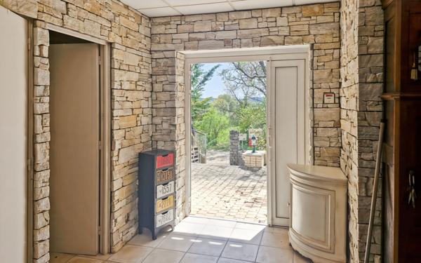 Maison à vendre    5 pièces • 118 m2 Reillanne