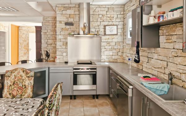 Maison à vendre    5 pièces • 118 m2 Reillanne