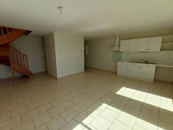 Appartement Chateau Gontier Sur Mayenne 5 pièce(s) 114.7 m2 , Chateau gontier sur mayenne Appartement Chateau Gontier Sur Mayenne 5 pièce(s) 114.7 m2 , Chateau gontier sur mayenne