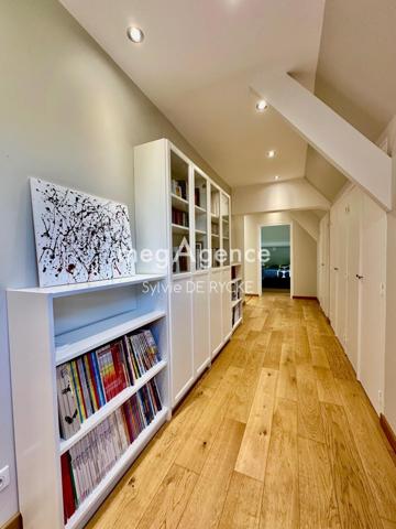 Maison à Champigny, 89340 - 7 pièces 202m²