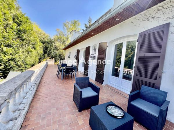 Maison à Champigny, 89340 - 7 pièces 202m²