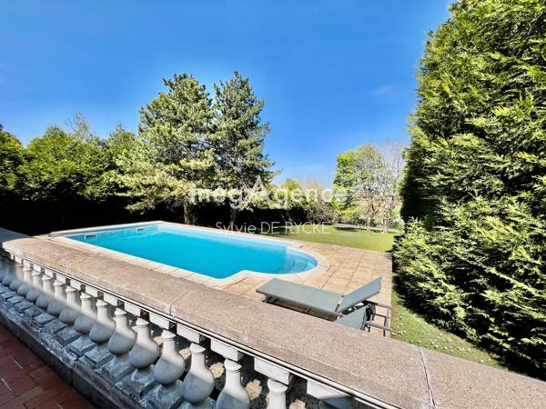 Maison à Champigny, 89340 - 7 pièces 202m²