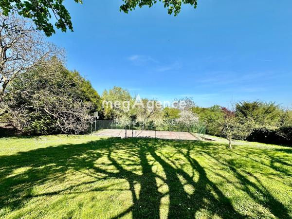 Maison à Champigny, 89340 - 7 pièces 202m²