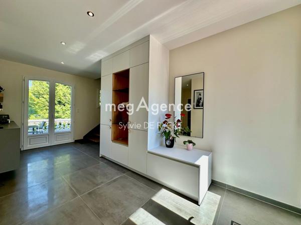 Maison à Champigny, 89340 - 7 pièces 202m²