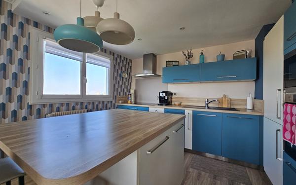 Appartement à vendre    4 pièces • 97,80 m2 Saint-Étienne