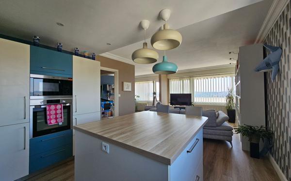 Appartement à vendre    4 pièces • 97,80 m2 Saint-Étienne