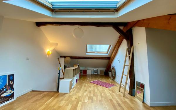 Appartement à louer    4 pièces •  Paris 17