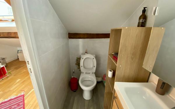 Appartement à louer    4 pièces •  Paris 17