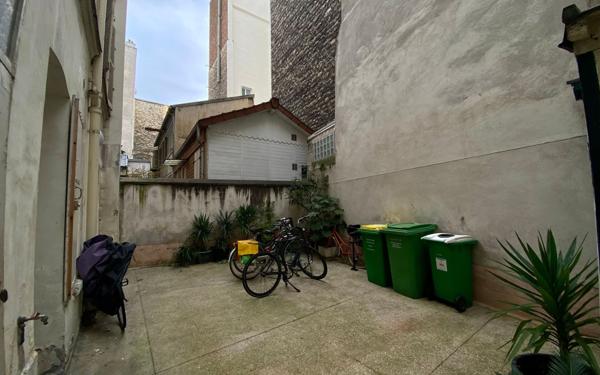 Appartement à louer    4 pièces •  Paris 17