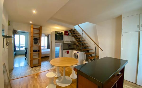 Appartement à louer    4 pièces •  Paris 17