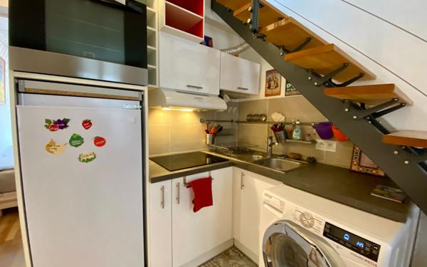 Appartement à louer    4 pièces •  Paris 17