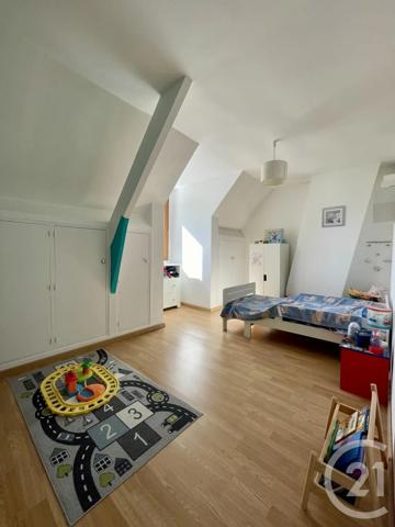 Maison à vendre  6 pièces - 128,60 m 2   VILLEPARISIS  - 77