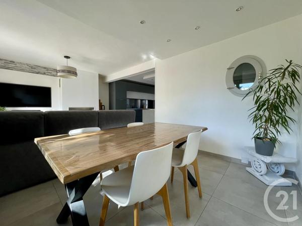 Maison à vendre  6 pièces - 128,60 m 2   VILLEPARISIS  - 77