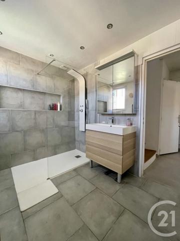 Maison à vendre  6 pièces - 128,60 m 2   VILLEPARISIS  - 77