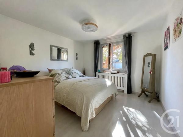 Maison à vendre  6 pièces - 128,60 m 2   VILLEPARISIS  - 77