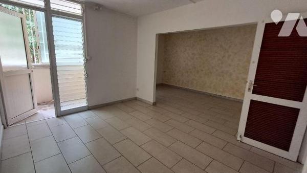 Appartement à vendre aux Abymes, en Guadeloupe (971).
Cet appartement est idéalement situé à l...