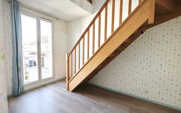 Maison à vendre    6 pièces • 102,91 m2 Colombes