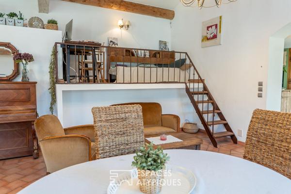 Villa provençale de plain-pied avec piscine et pool house, volumes rares et lumière plein sud