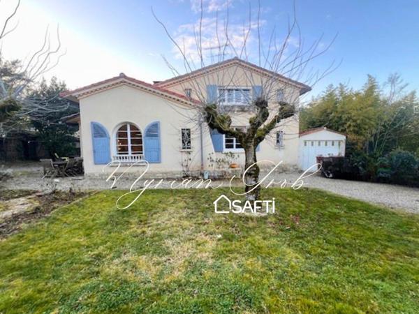 Maison de ville à Montauban avec le charme des années 50 - Secteur Beausoleil - 180 m2
