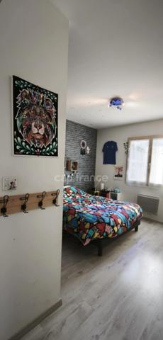 Maison familiale 157 m² – Vue montagnes – Terrain 5 600 m² avec piscine et terrain de pétanque