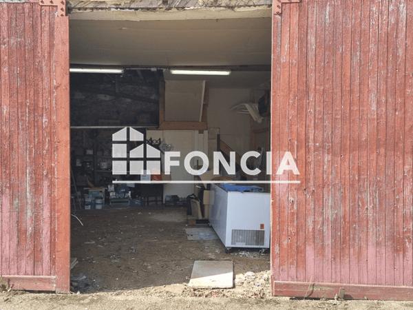 Location Parking 40 m² - 5 PLACE DE L'EGLISE Bercheres Sur Vesgre 28260