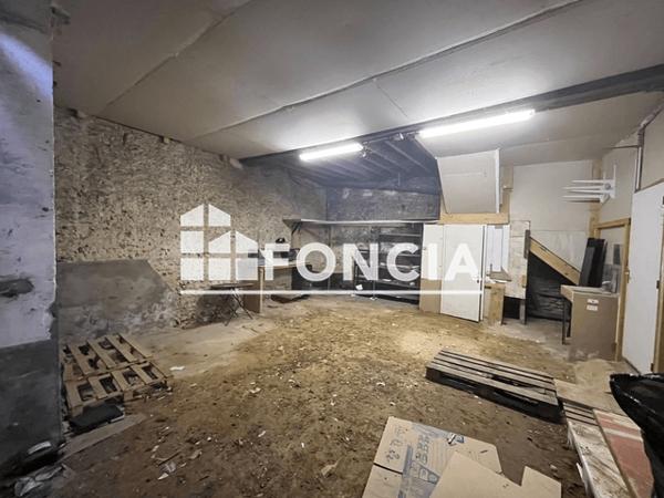 Location Parking 40 m² - 5 PLACE DE L'EGLISE Bercheres Sur Vesgre 28260