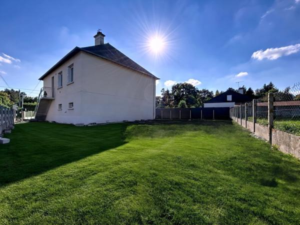 Sur la commune dynamique de Mordelles, à proximité des commerces et arrêts de bus.