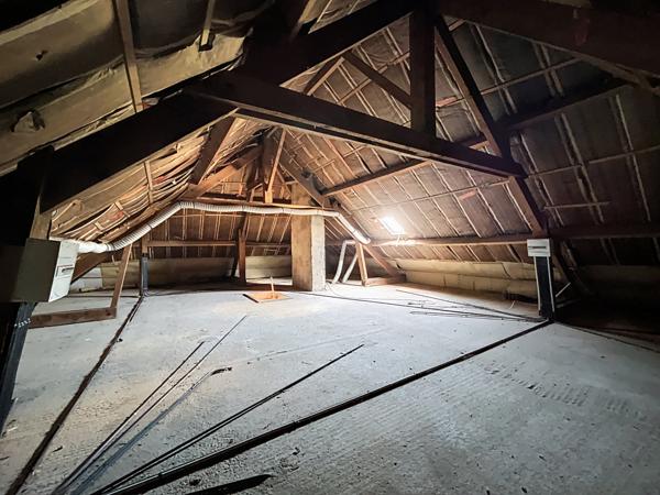 Sur la commune dynamique de Mordelles, à proximité des commerces et arrêts de bus.