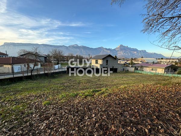 Terrain constructible Le Versoud 1064 m2 (Dont 474 m² zone N)
