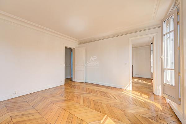 Appartement Saint Germain En Laye 3 pièces 66.44 m2 549 000 € **  - Référence  18330